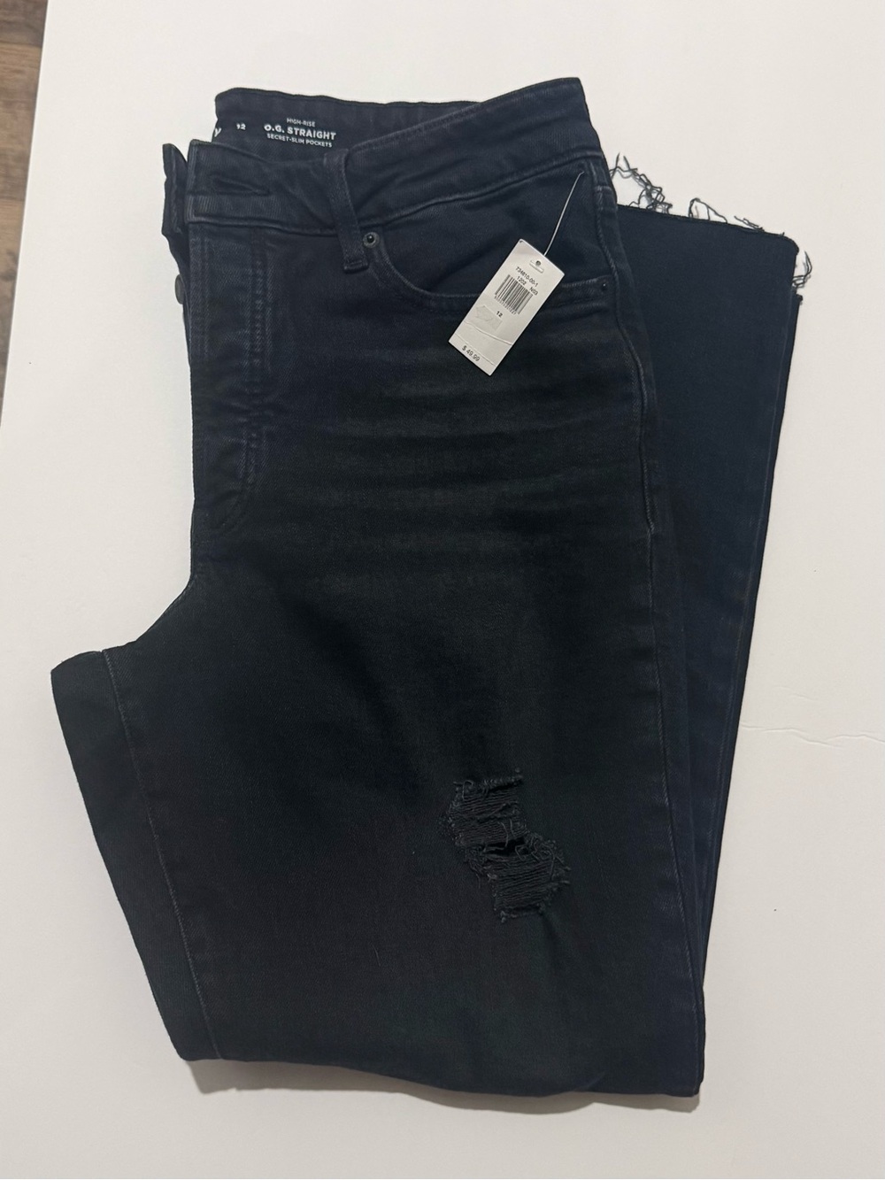 NWT. Women's Old Navy Men's Black Distressed Slim Jeans - Picture 8 of 9